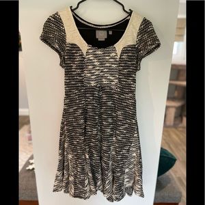 Anthropoligie Venessa Virginia mini dress. Excellent used condition. Sz XS